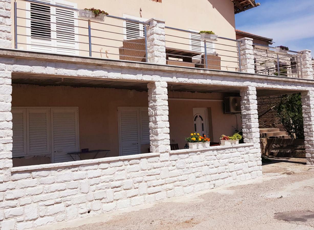 Apartment M&M Brna Exterior photo